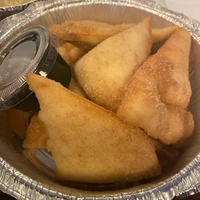 Sopaipilla.